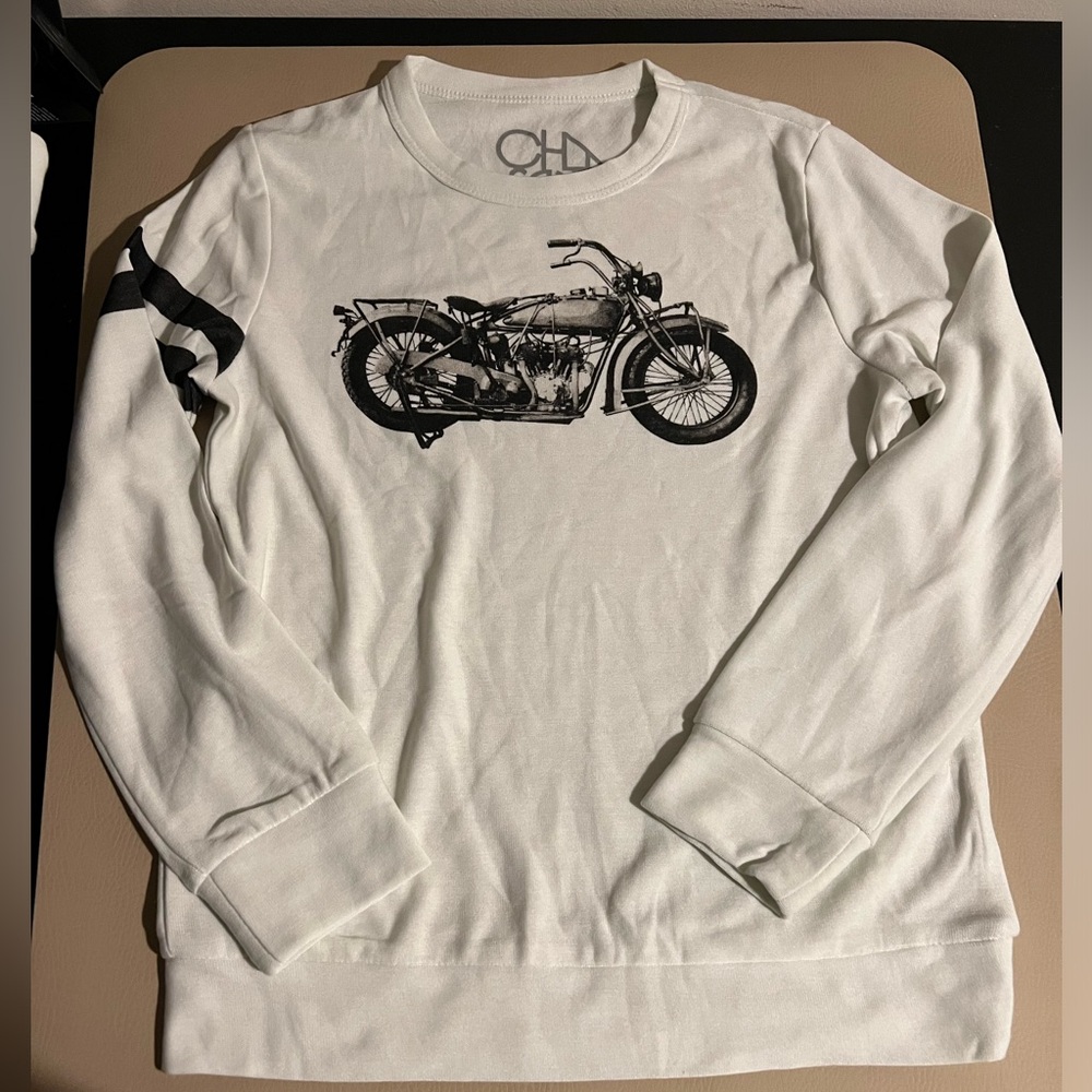 Chaser White Pullover sweatshirt with motorcycle print NWOT Size 10